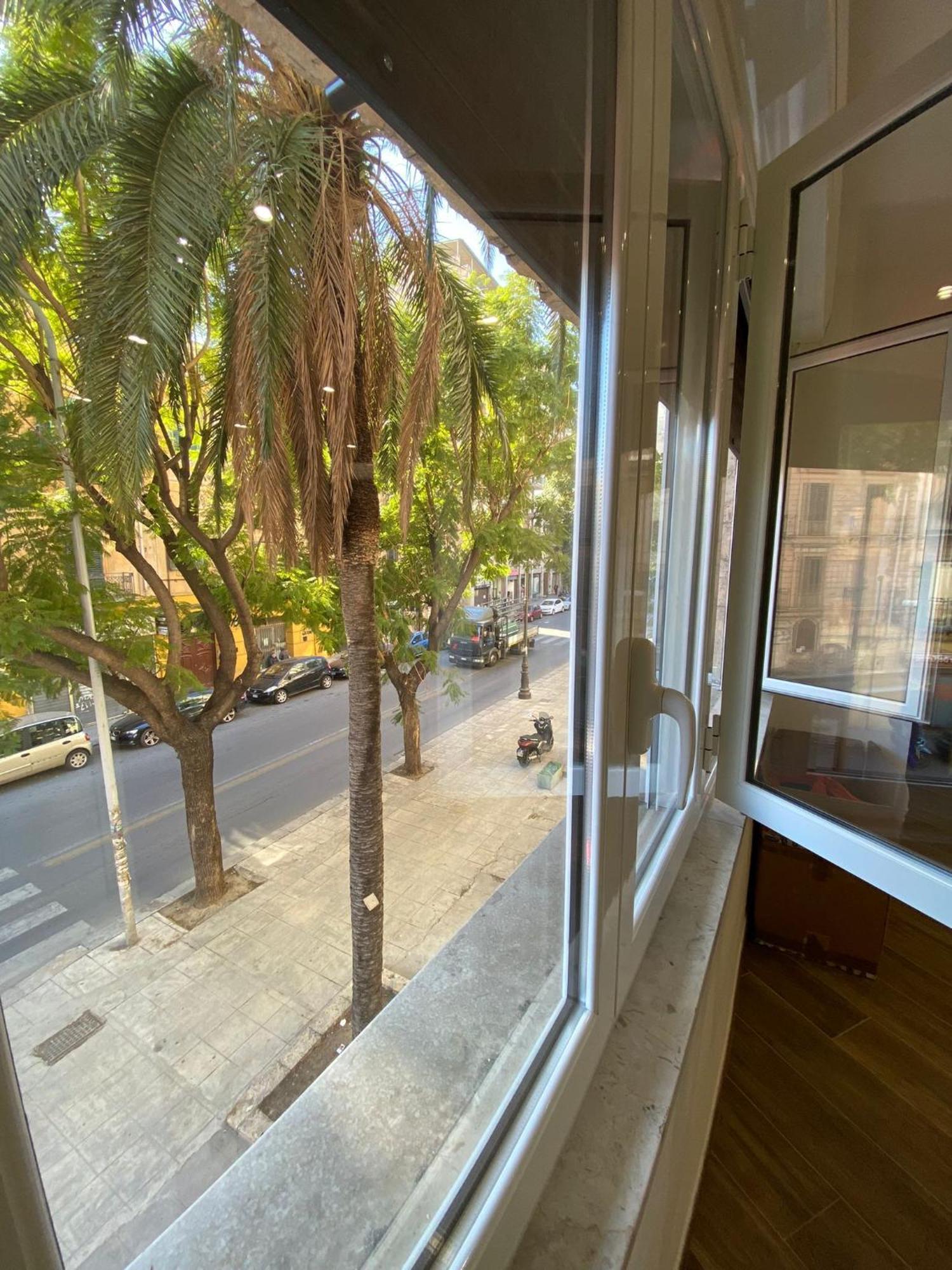 Galka Rooms Palermo Bagian luar foto