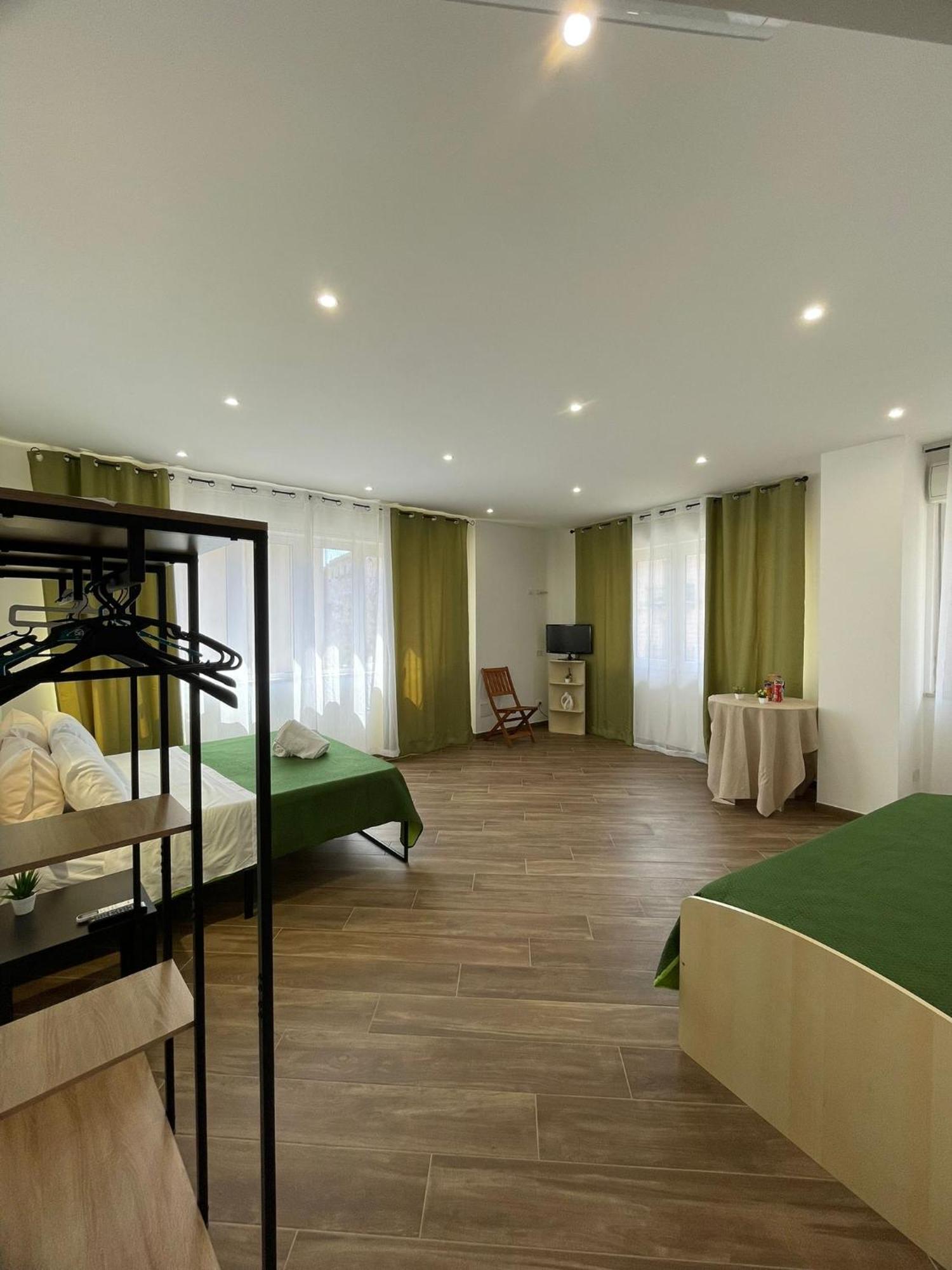 Galka Rooms Palermo Bagian luar foto